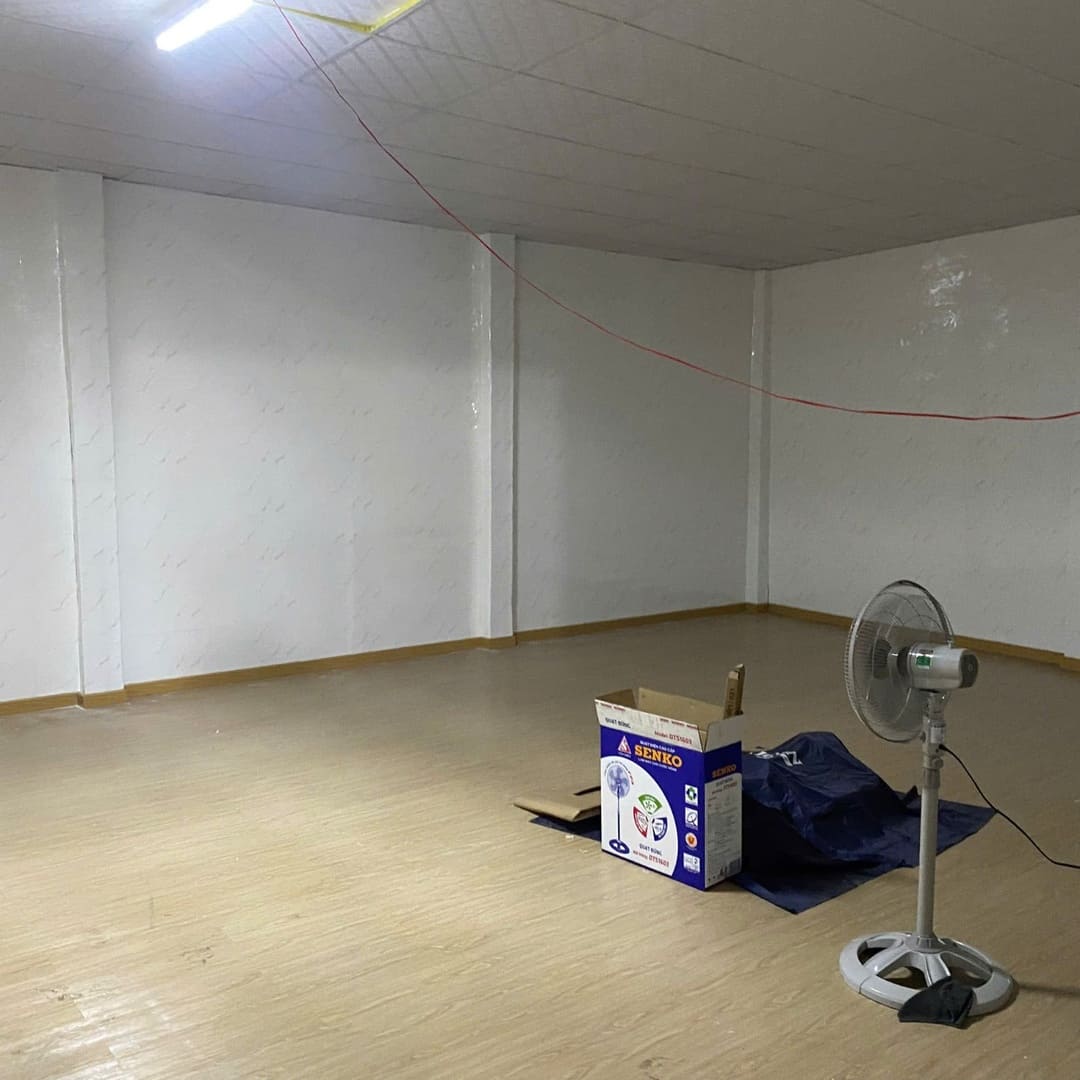 Cải Tạo Nhà Kho Thành Phòng Ngủ Cho Khách Ở Chợ Bắp, Hóc Mon Bằng Tấm Xốp-6